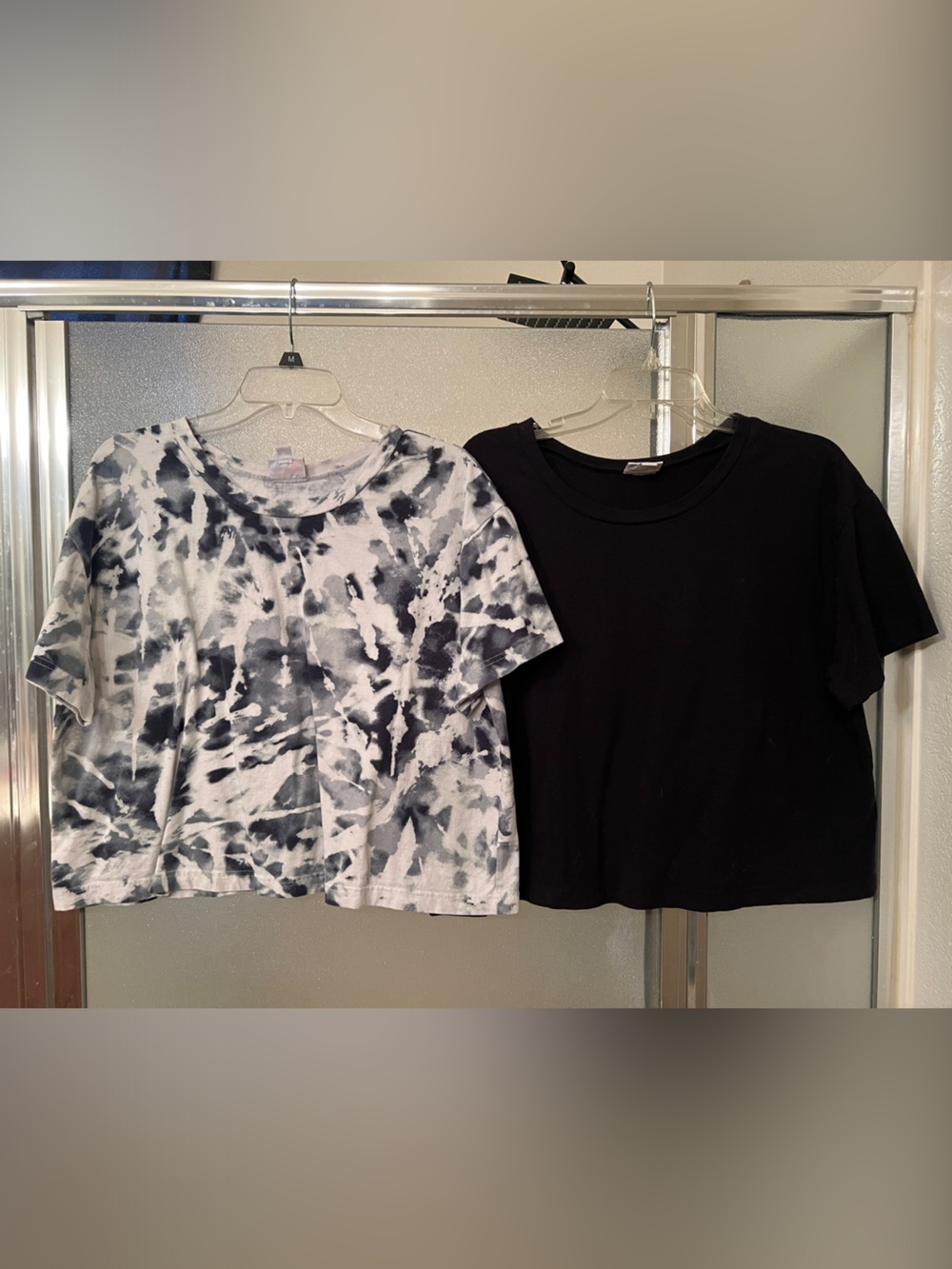 LuLaRoe Boxy Tee Black & White Tie-Dye and Solid Tee Set